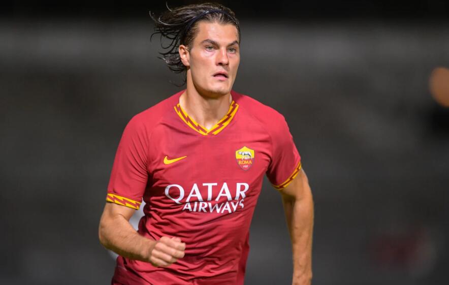 萨卡本赛季在英超送出10次助攻 五大联赛首位球员.